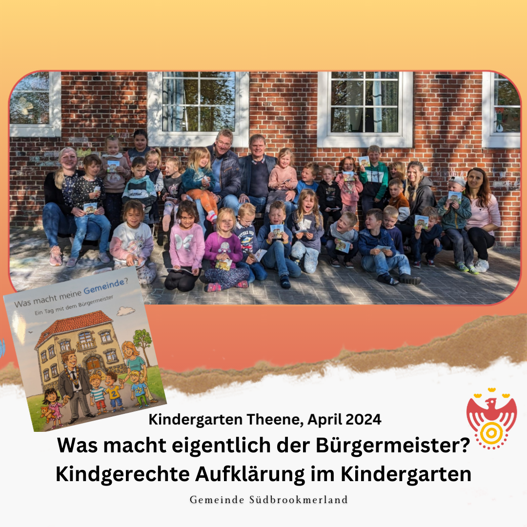 Kinder und Erwachsene im Kindergarten lächeln in die Kamera
